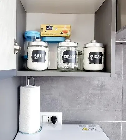 Guest Bari アパート